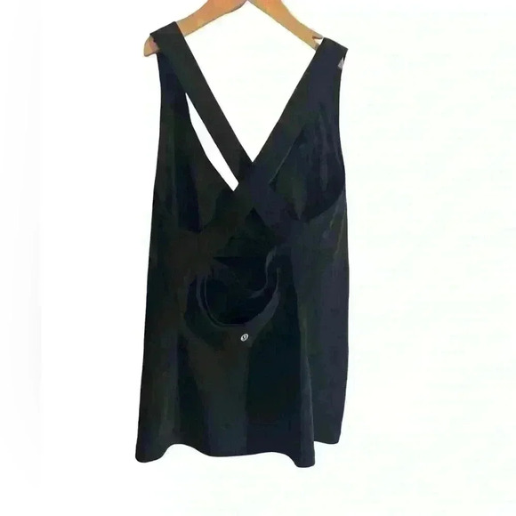 Long Breath 2-In-1 Tank Black Size 6 Light Support  Racer Back - Picture 4 of 4